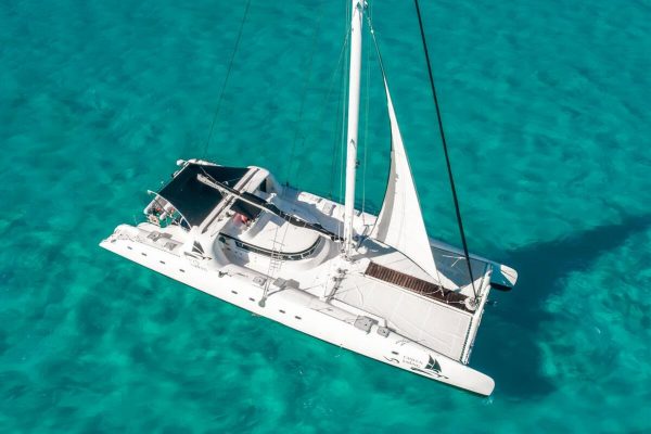 Catamaran Tours Amazing Cancun 82 ft / 65 pax - Image 2