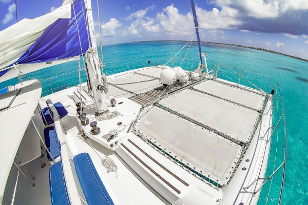Catamaran Mega Tours Cancún 75 ft / 100 pax - Image 2