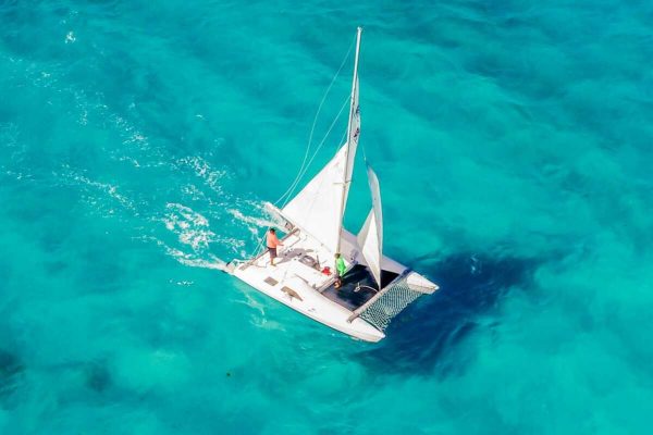 Small Family Catamaran Cancun 24 ft / 9 pax - Image 5