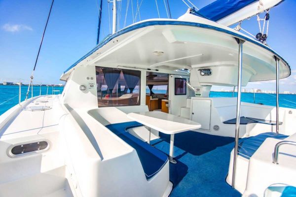 Catamaran Tours Deluxe Cancun 50 ft / 40 pax - Image 2