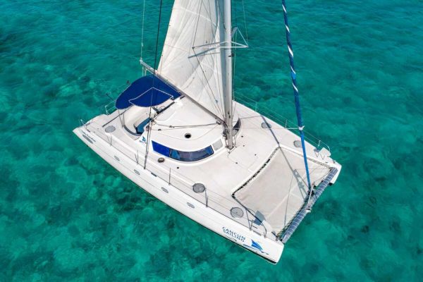 Catamaran Group Tours Cancun 43 ft / 35 pax - Image 6