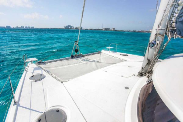 Catamaran Group Tours Cancun 43 ft / 35 pax - Image 4