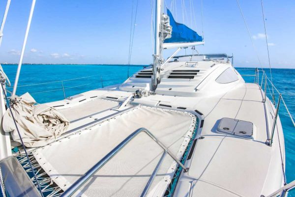 Catamaran Party Tours 40 ft / 30 pax - Image 4